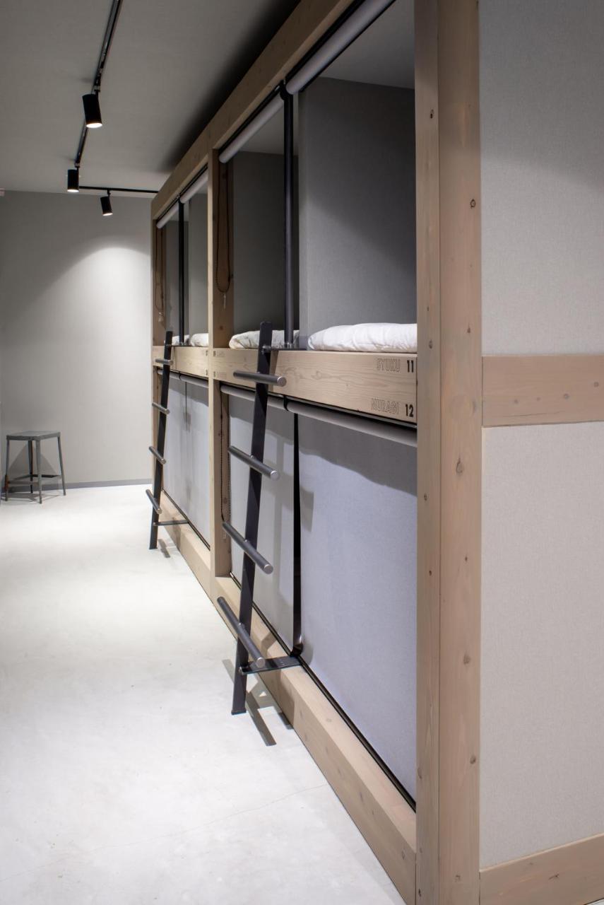 F.Concept Hostel Fukuoka  Buitenkant foto